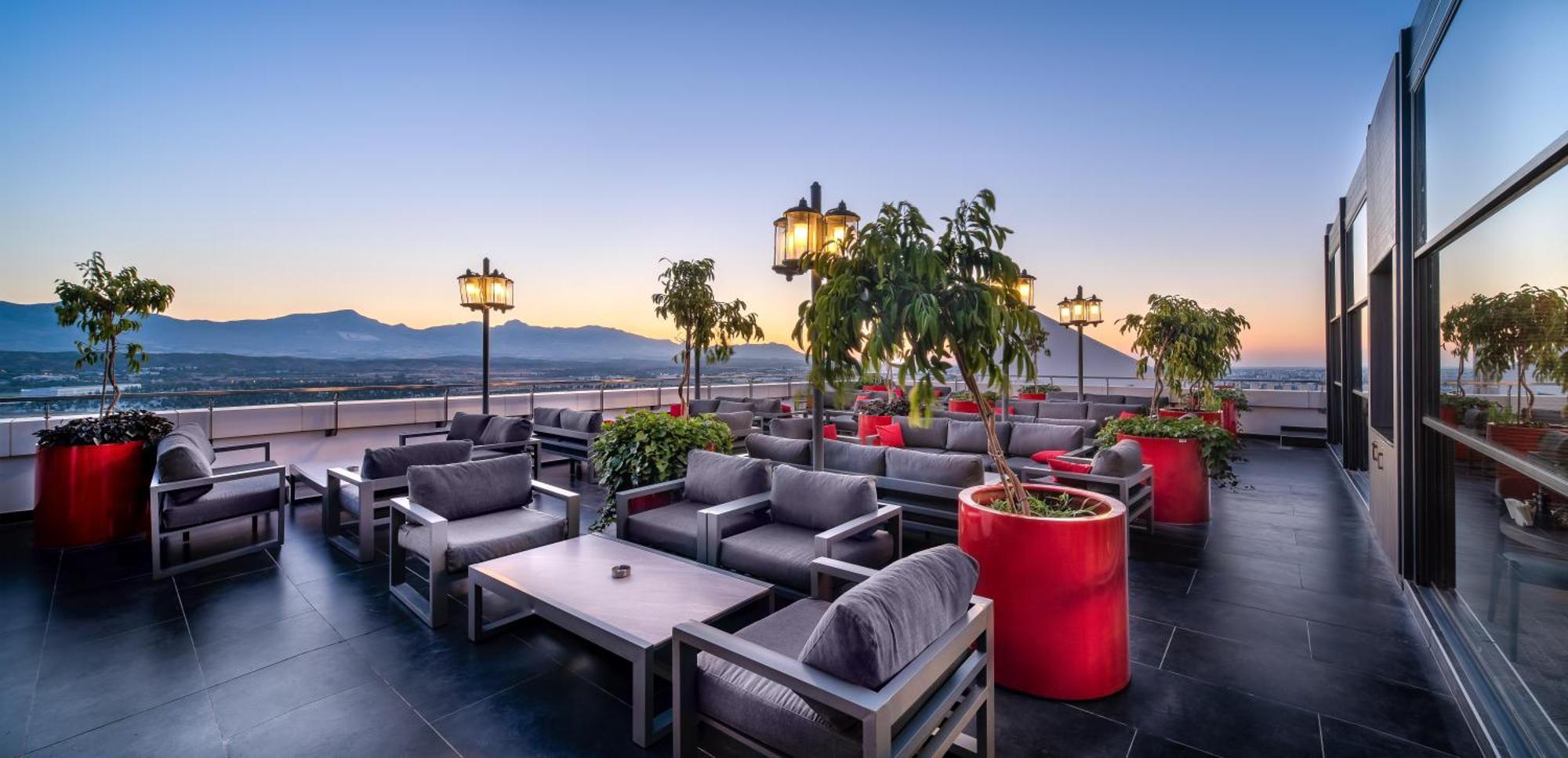 Concorde Tower Hotel & Casino Nicosia Exterior foto The rooftop lounge at the hotel