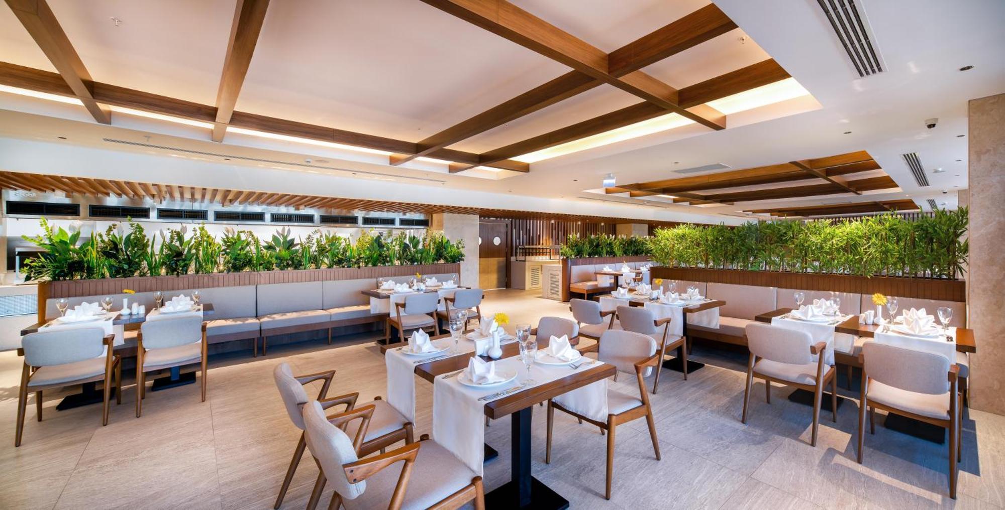 Concorde Tower Hotel & Casino Nicosia Exterior foto The interior of the restaurant